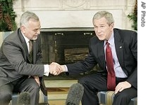 President Bush, right, and Iraq's Vice President Tariq al-Hashemi in the Oval Office of the White House, 12 Dec 2006