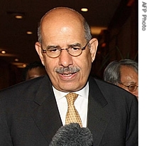 IAEA head Mohamed ElBaradei talks to members of the media during the meeting on science and technology assembly in Bangkok, Thailand, 16 July 2007