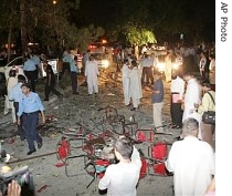 Police cordon off the area of a suicide attack in Islamabad, Pakistan, 17 July 2007 