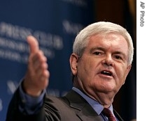 Former House Speaker Newt Gingrich gestures during his address before a luncheon at the National Press Club in Washington, 7 Aug. 2007