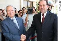 Syrian vice President Farouk al-Sharaa,left, and Iraqi PM Nouri al-Maliki in Damascus, 21 Aug 2007