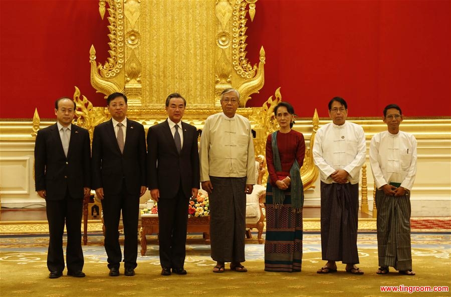 NAY PYI TAW, April 6, 2016 (Xinhua) -- Chinese Foreign Minister Wang Yi (3rd, L), Myanmar President U Htin Kyaw (4th, R) and Foreign Minister Aung San Suu Kyi (3rd, R) pose for group photos in Nay Pyi Taw, Myanmar, on April 6, 2016. (Xinhua/U Aung)