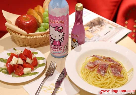 A photo taken on April 1, 2016 shows delicacies provided at the Hello Kitty Restaurant in Shanghai.