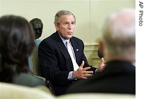 President Bush meets with business leaders on Lebanon Private Sector Initiative, Monday, Sept. 25, 2006