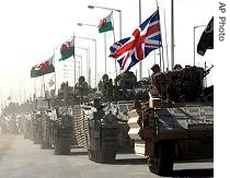 British military vehicles is seen on their way from the city of Basra, Iraq, 03 Sep 2007