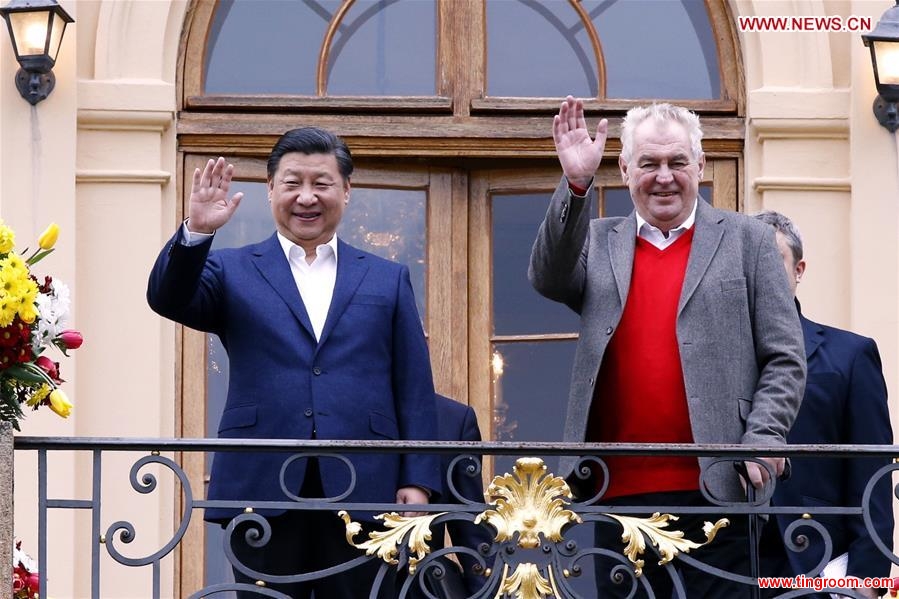 Chinese President Xi Jinping (L) meets with Czech President Milos Zeman at the Lany presidential chateau in central Bohemia, Czech Republic, March 28, 2016. Xi started a three-day state visit to the Czech Republic from Monday, the first state visit by a Chinese president in 67 years since the two countries established diplomatic ties. (Xinhua/Ju Peng) 
